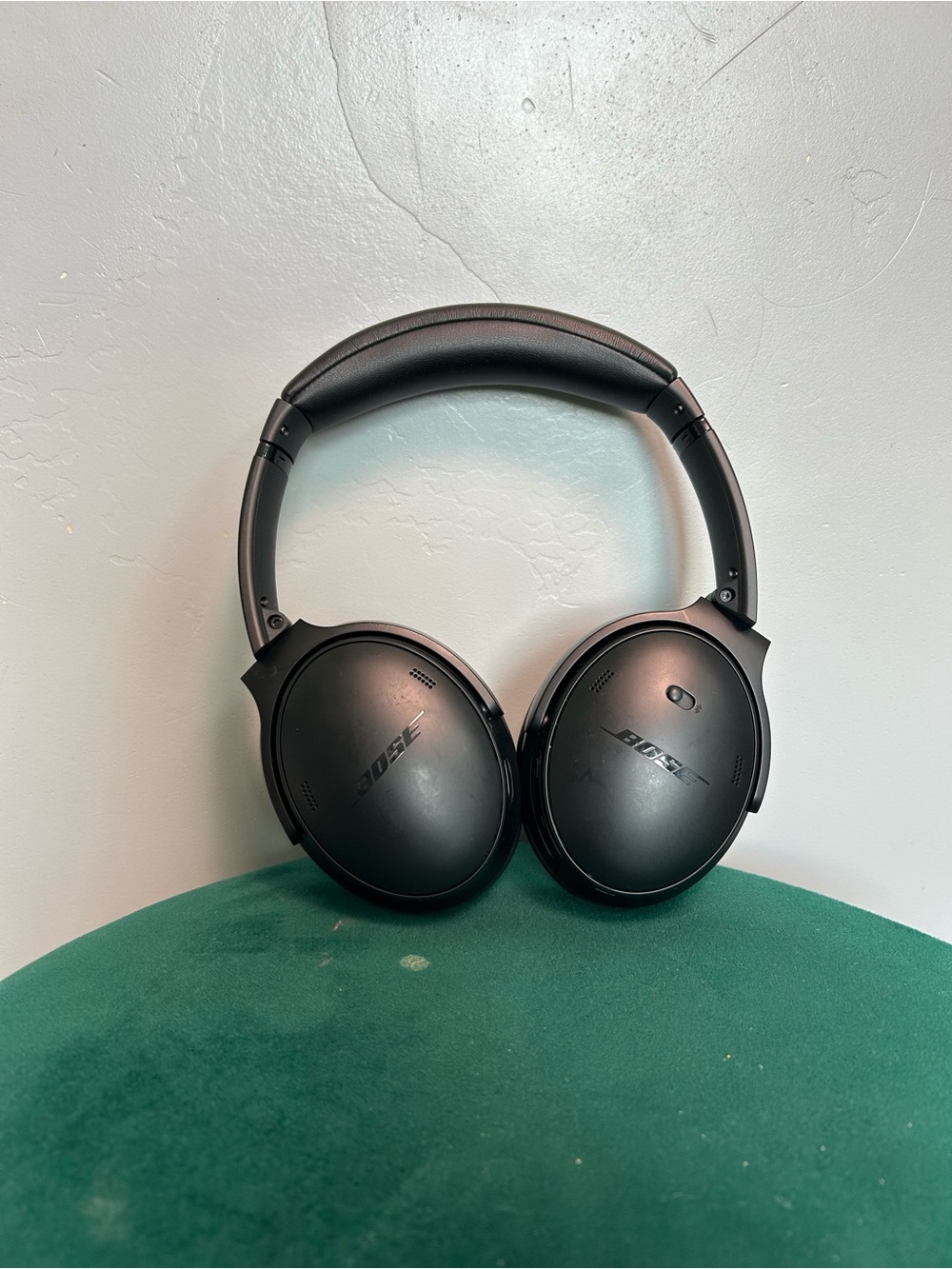 Bose QuietComfort 35 II Bluetooth Wireless Over-Ear Headphones - Black - No Case
